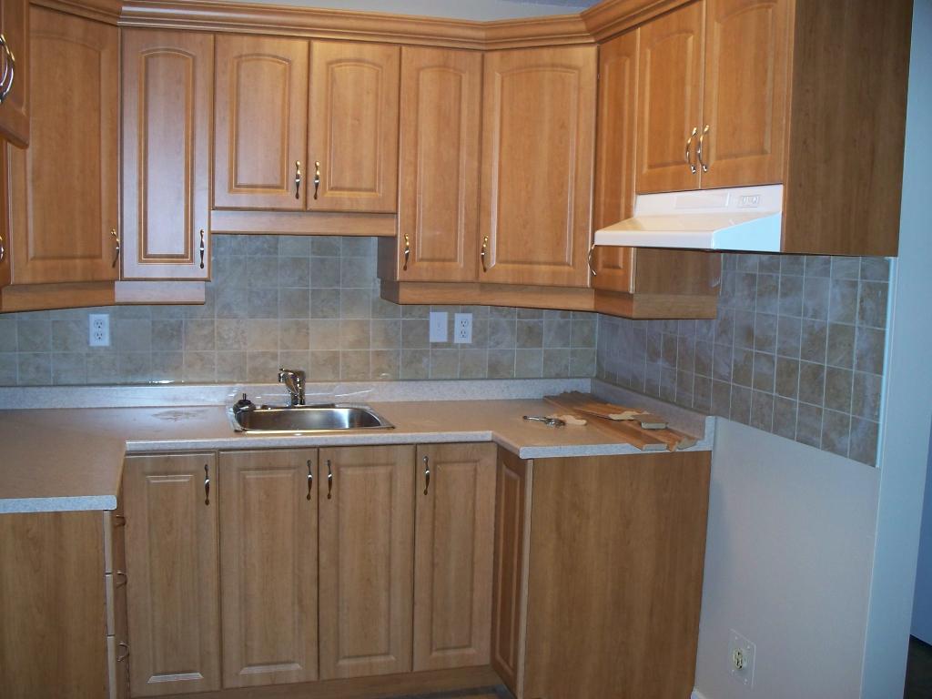 4 1/2 à louer Sherbrooke Ouest. Chauffage et eau chaude incluse. Wifi inclus. | 3206197