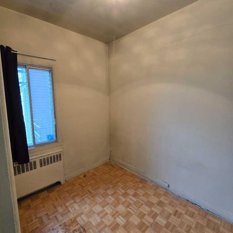 Studio tout inclus métro Frontenac | 3206354