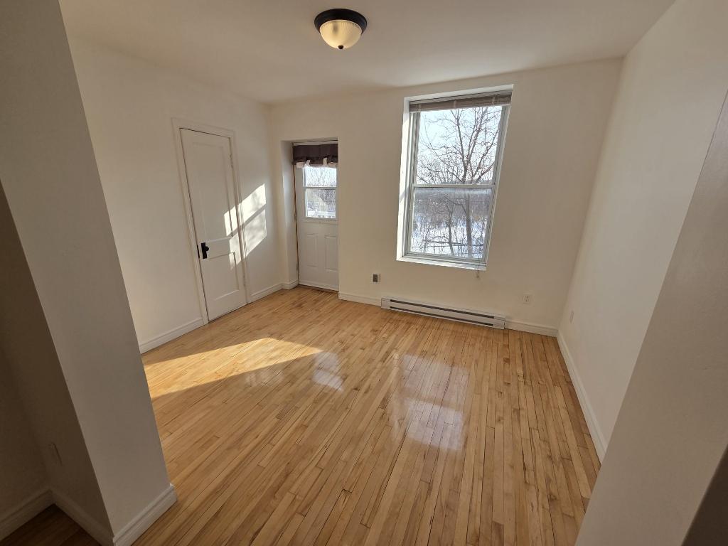 4½ lumineux et rénové dans Rosemont-La-Petite-Patrie, 1333$/mois | 3206368