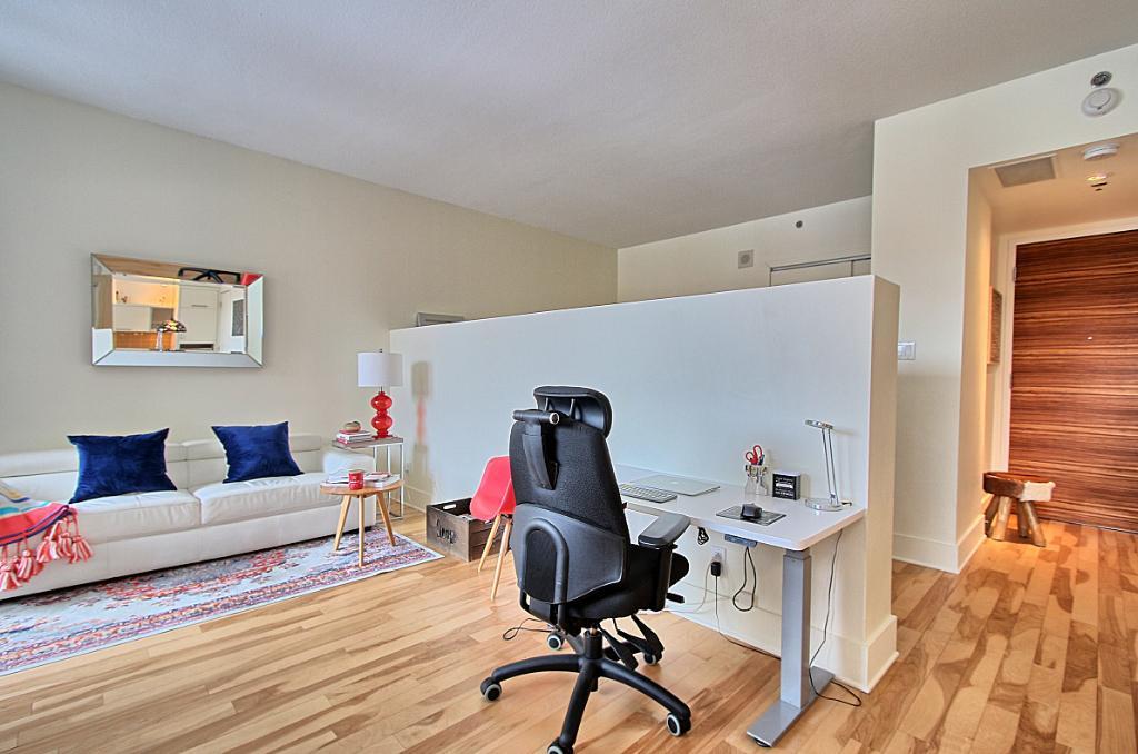 Condo, Vieux port, Piscine, Gym et Sauna | 3206449