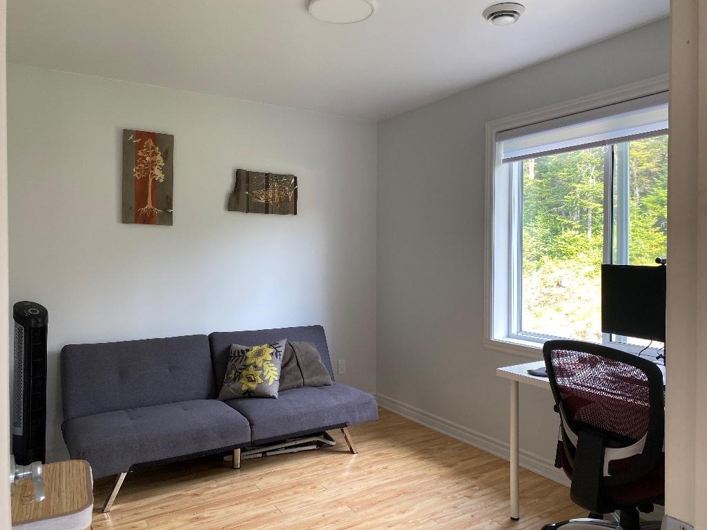 Condo 4 ½ à louer avec eau chaude, chauffage et air climatisé inclus pour 1 600$ par mois. Ste-Agathe-des-Monts | 3206459