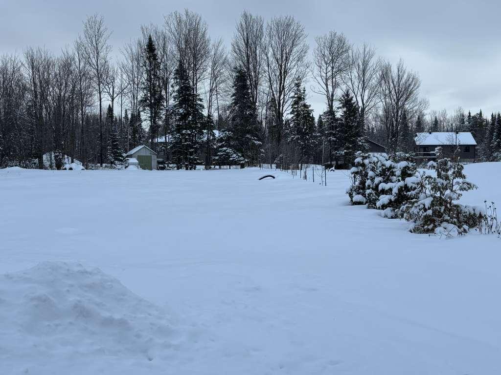 Grand terrain plat, Pont Rouge, Porneuf, Québec, Fermette | 3206535
