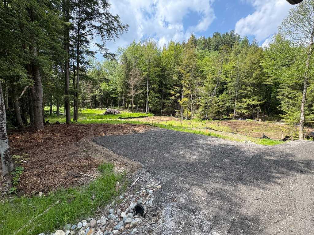 Terrain Estrie 7 acres en bordure de rivière - 1h de Montréal | 3206536