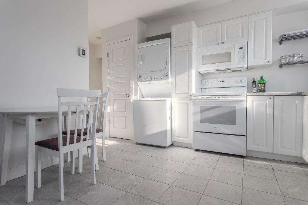 Beau 3 1/2 meublé avec les électroménagers inclus ! | 3206668