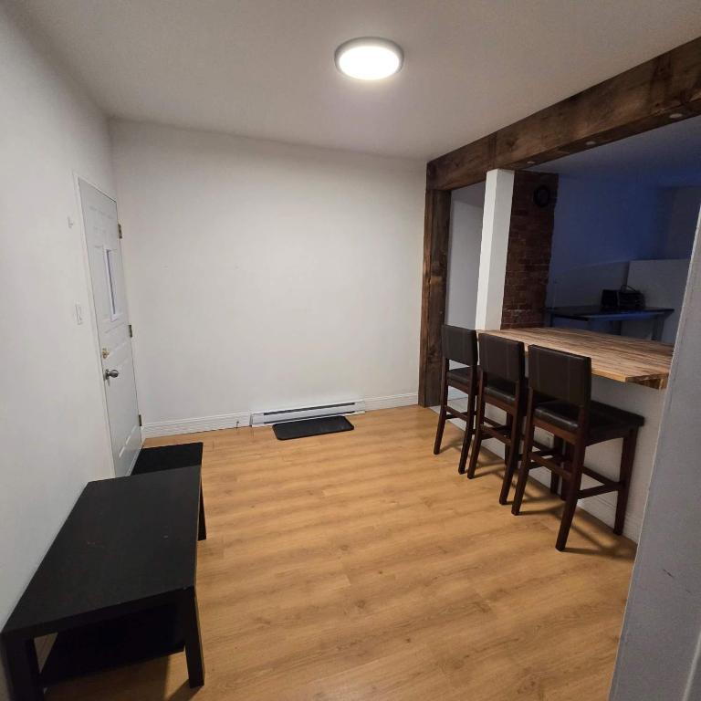 2 CH - 1 SDB - Montréal - $1,700 /mo | 3206705