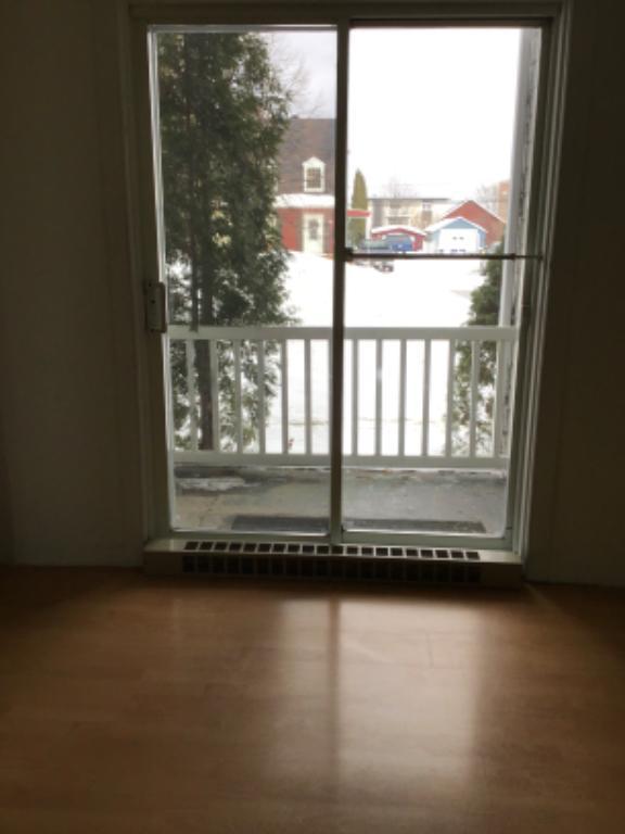 Petit 3 1/2 (loft) à louer | 3207175