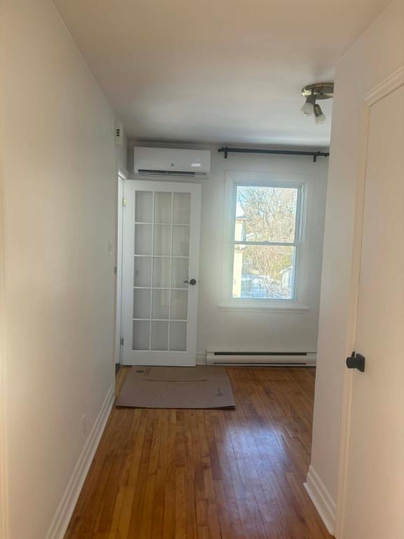 4 1/2 haut de duplex, Saint-Basile-le-Grand | 3207189