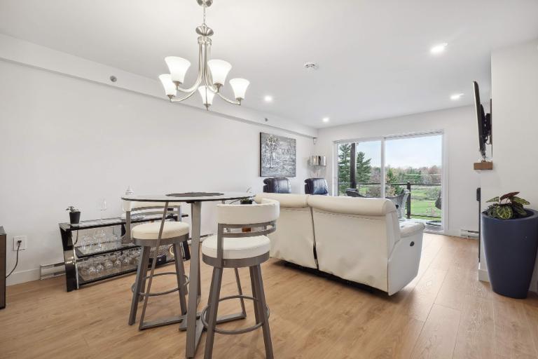 1 CH - 1 SDB - Bromont - $1,450 /mo | 3207194