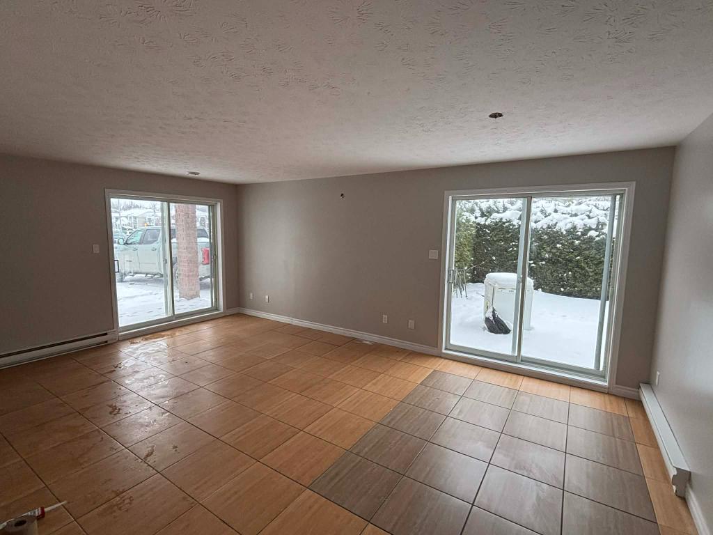 5 1/2, Disponible Immédiatement, | 3207196