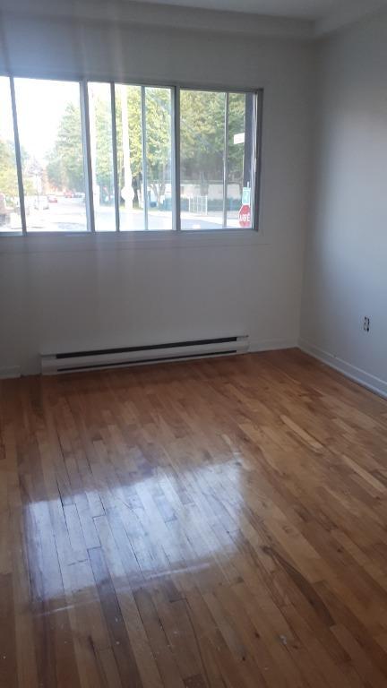 APPARTEMENT 4-1/2 - 2 CHAMBRES - INTERNET/CABLE/STATIONNEMENT | 3207199