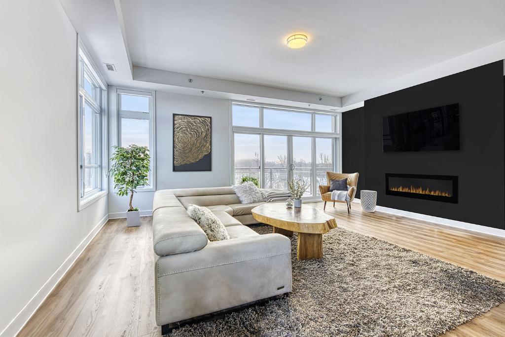 Penthouse 5 ½ adossé au golf de Saint-Lambert! 2 159 pi² | 3207729