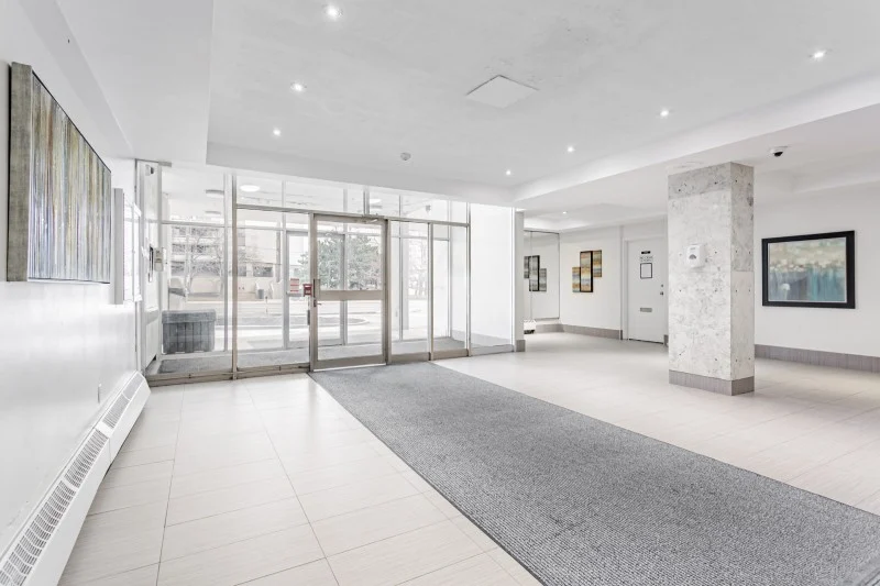 345 Dixon Road | 3208018