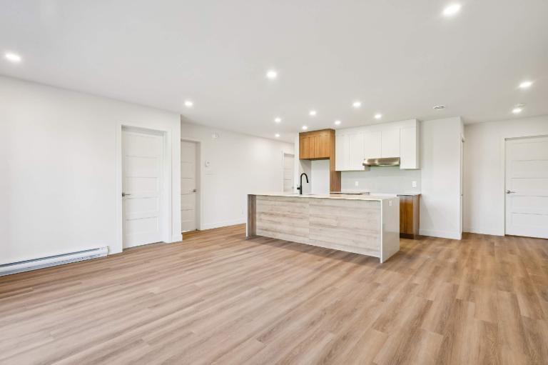 3 CH - 1 SDB - Huntingdon - $1,350 /mo | 3208329