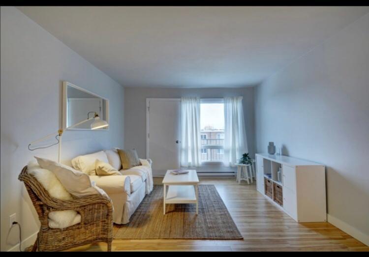 4 1/2 à Louer, Rue Rouleau | 3208332