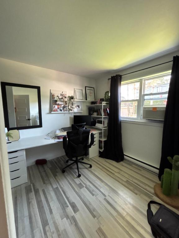 5 1/2 - 2 chambres, chauffage, électricité, eau chaude inclus | 3208360