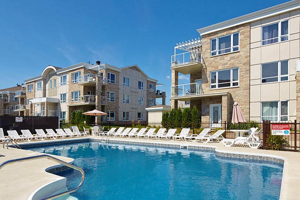 Grands condos 2 ch. Entrée ind. Idéal famille Lebourgneuf Quebec à louer - appartement / logement | 3208409