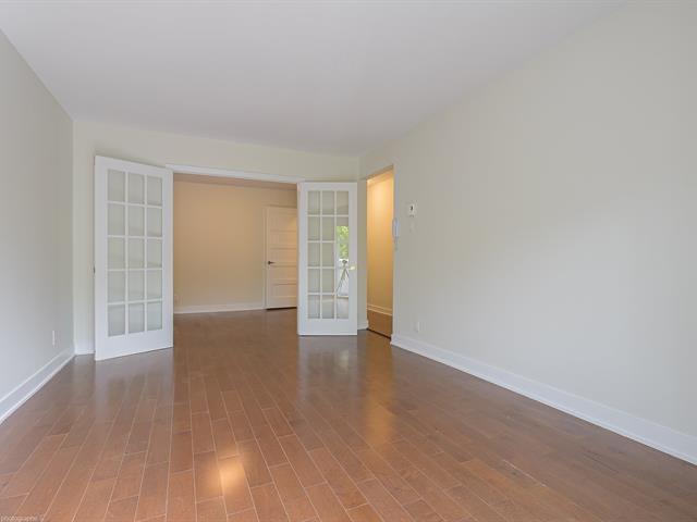 Montreal, 4 1/2 complètement rénové | 3208442