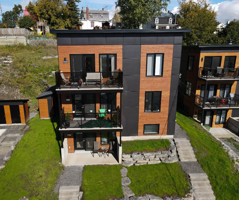 Grand 5 1/2 construction récente à Beauport pour juillet | 3281852
