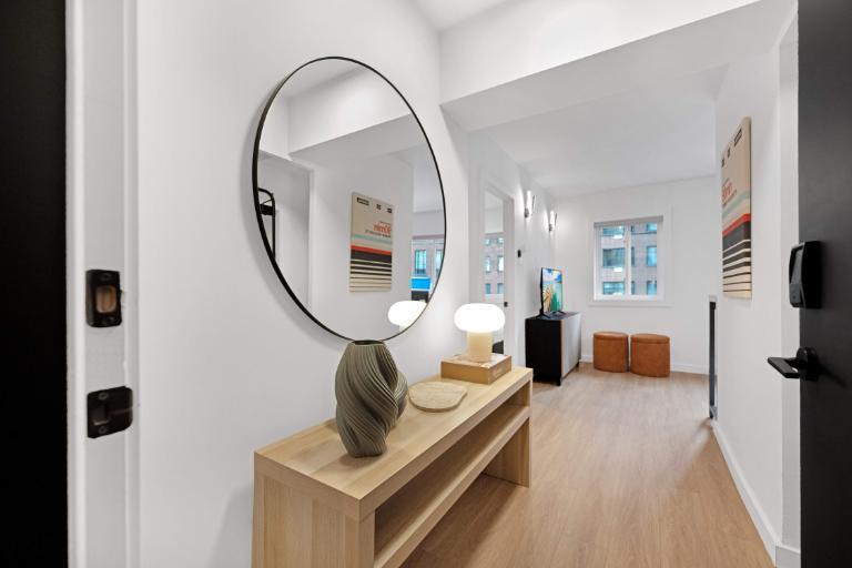 Appartement Une Chambre - Montréal Centre-Ville, Meublé | 3208593