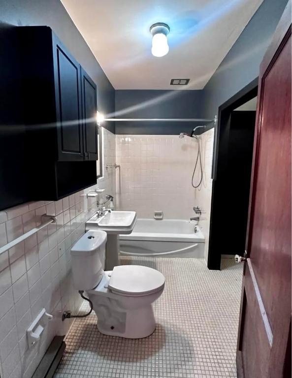 Grand 6 1/2 ; 4 chambre 1 salle de bain (2e étages d'un duplex) | 3208618