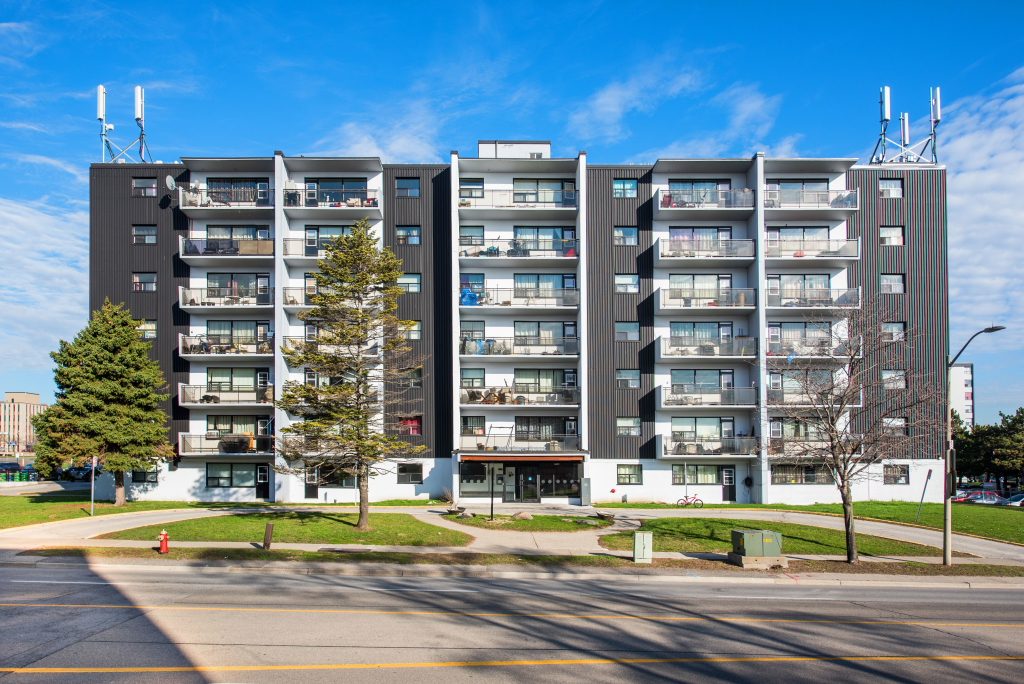 Bloor Street Apartments | 3208796