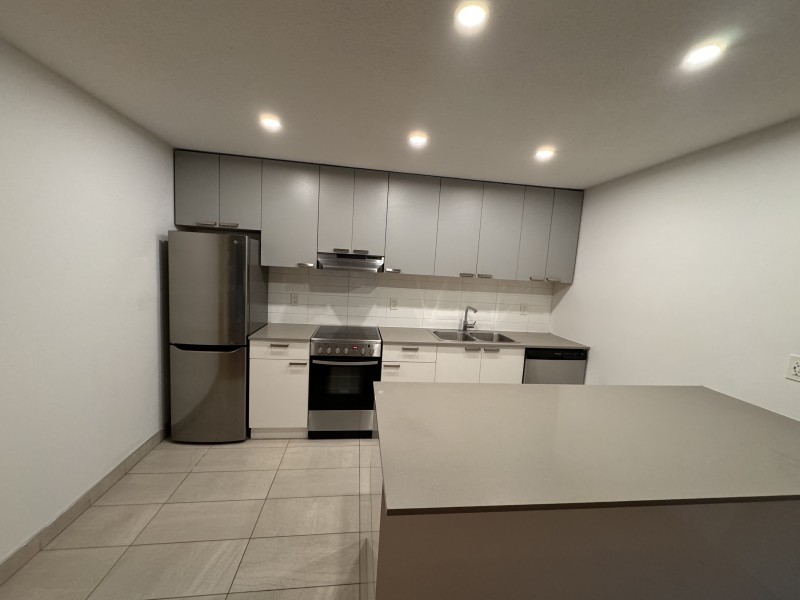 Gary Manor | 3208895