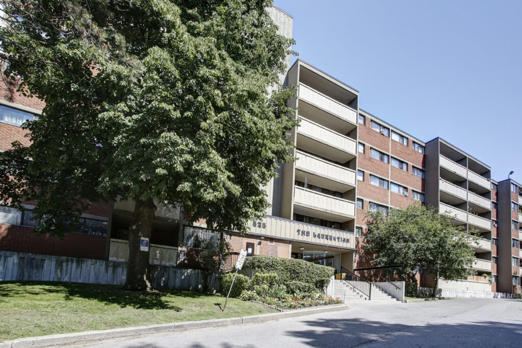 The Laurentian | 3208986