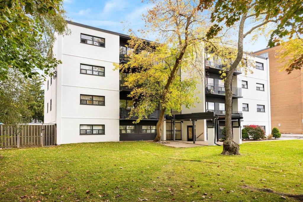 Kennedy Road Apartments | 3209029