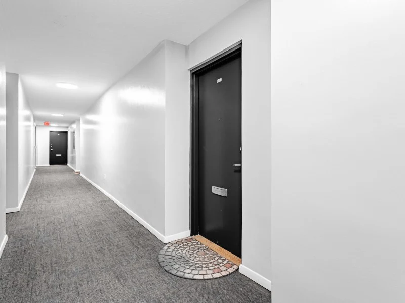 345 Dixon Road | 3209058