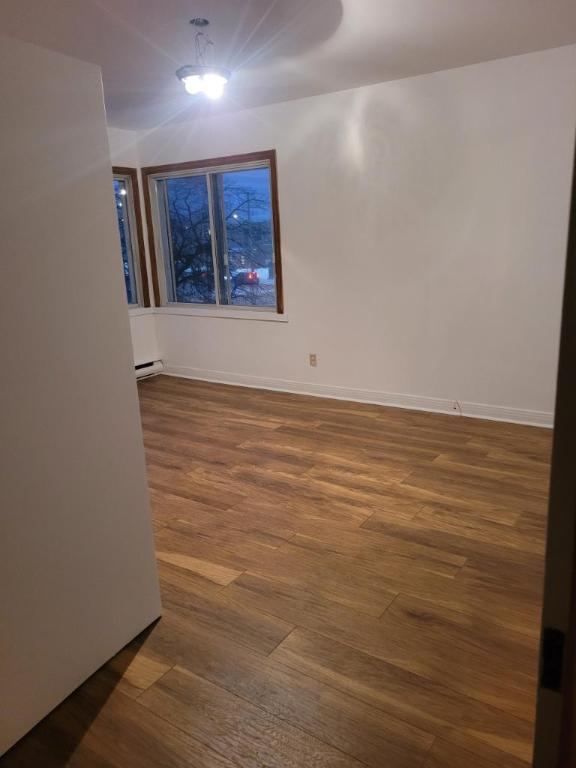 6 1/2 - Montréal (La Petite-Patrie) - 2 500 $/mois | 3209418