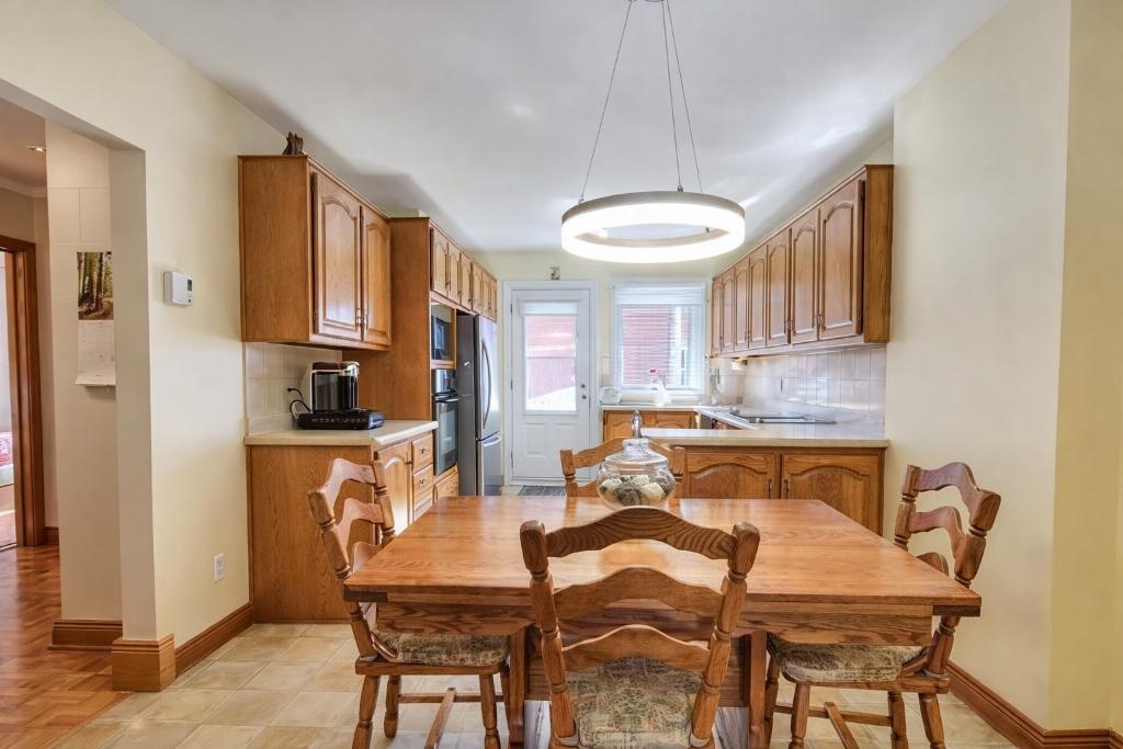 Grand 8 ½ lumineux – 3790 rue Fleury, Montréal-Nord | 2 500 $ / mois | 3209424