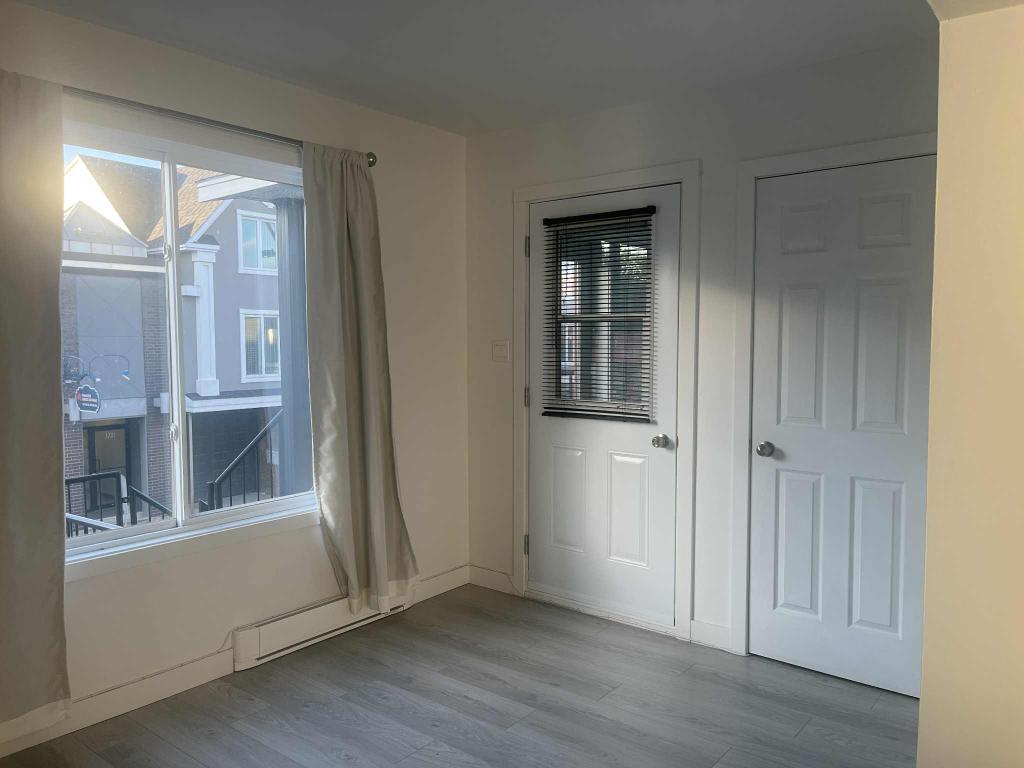 3 1/2 internet inclus - centre ville de Plessisville | 3209455