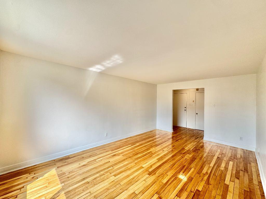 3.5 et 4.5 à louer à quelques minutes du Métro Côte-Vertu | 3209468