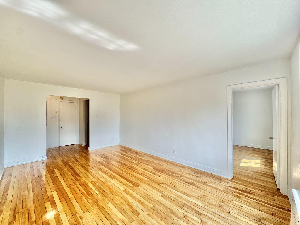 3.5 et 4.5 à louer à quelques minutes du Métro Côte-Vertu | 3209468