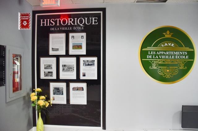 BEAU GRAND 3 1/2 ET/OU 4 1/2 RÉNOVÉ À LOUER,POSSIBILITÉ DE LOUER À LA SEMAINE, | 3209488