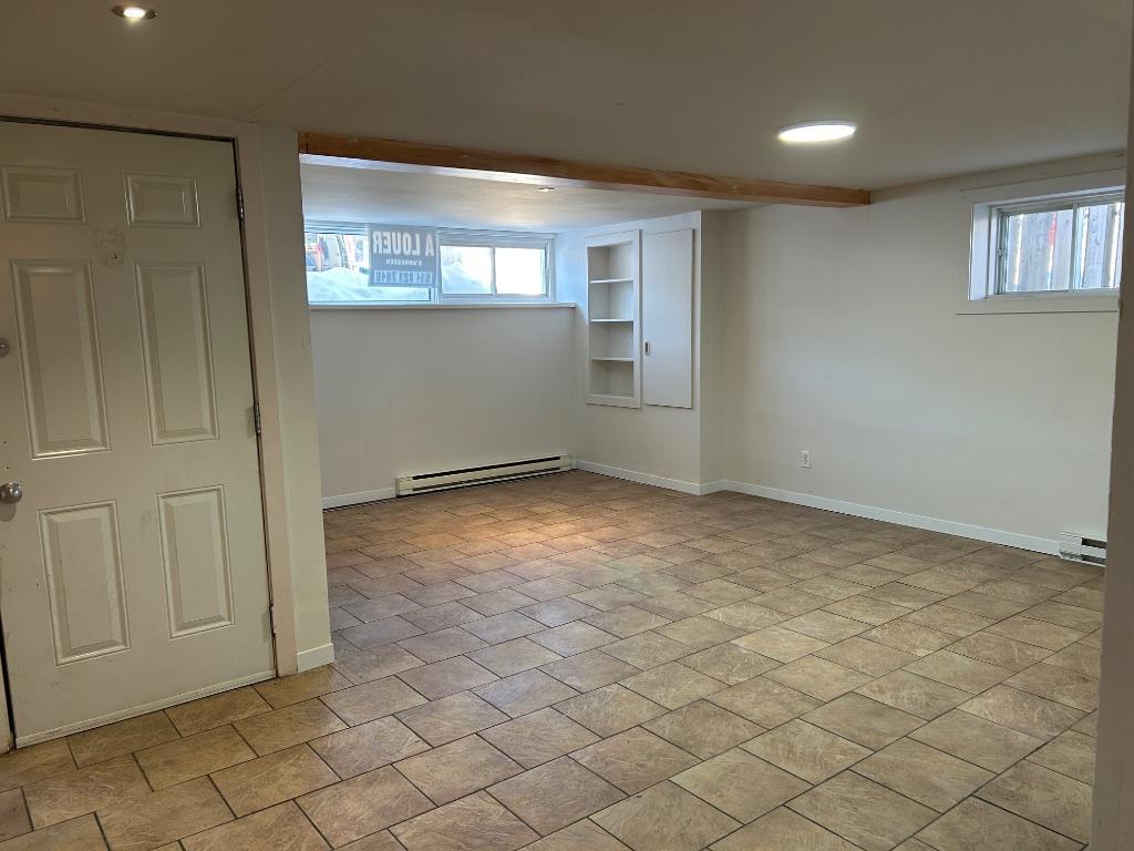 Grand 4 1/2 à louer à Chertsey. | 3209583