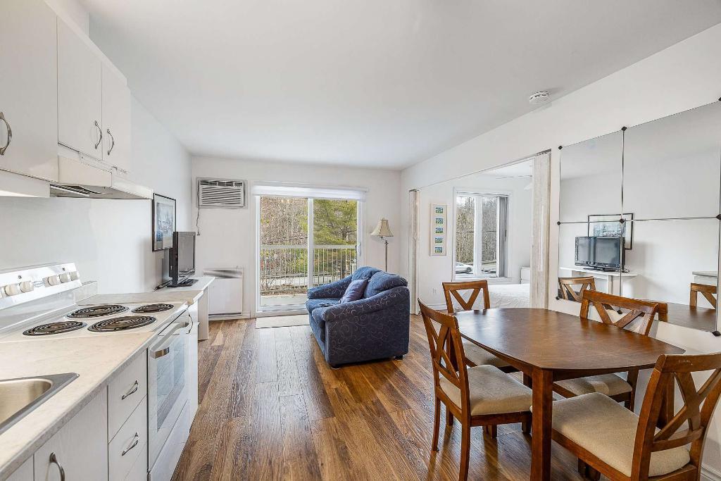 Petit condo/appart studio à Sutton tout inclus location annuelle | 3209685