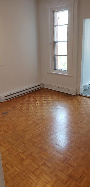 3 1/2 Métro Pie IX/Stationnement privé disponible | 3209691