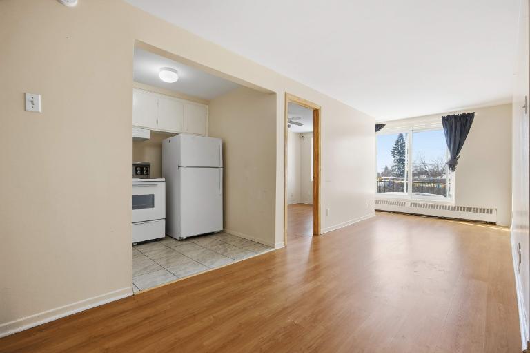 Promotion : 1 mois gratuit / 3 ½ bien éclairé | 3209762