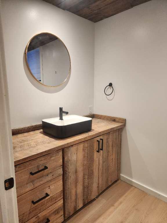 Superbe logement 3 1/2 entièrement rénover de 2024. Situé dans le centre-ville de Joliette. Tout est à proximités. Stationnement 1 place | 3209819