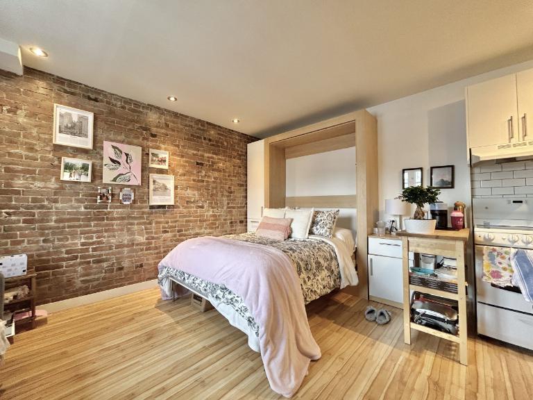 Loft entièrement meublé à louer Vieux-Québec juillet 2026 | 3210170