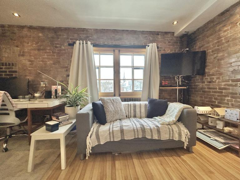 Loft entièrement meublé à louer Vieux-Québec juillet 2026 | 3210170