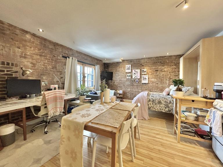 Loft entièrement meublé à louer Vieux-Québec juillet 2026 | 3210170