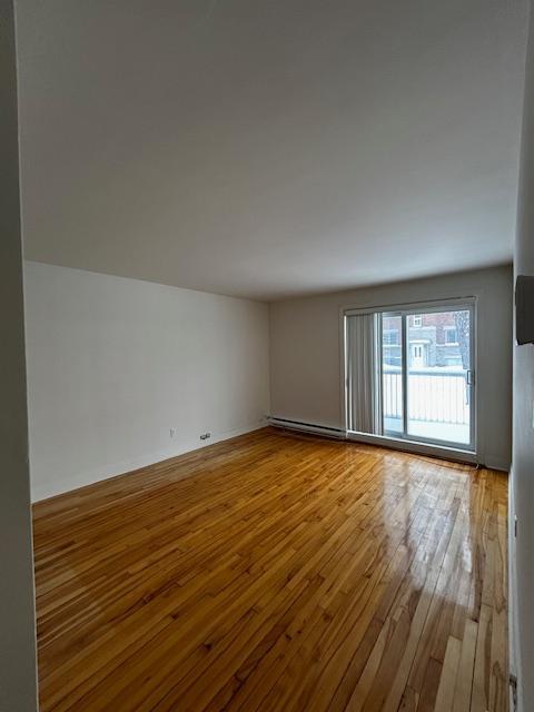 MONTRÉAL NORD 4 1/2 RÉNOVÉ +STATIONNMENT 1ER ÉTAGE | 3210183