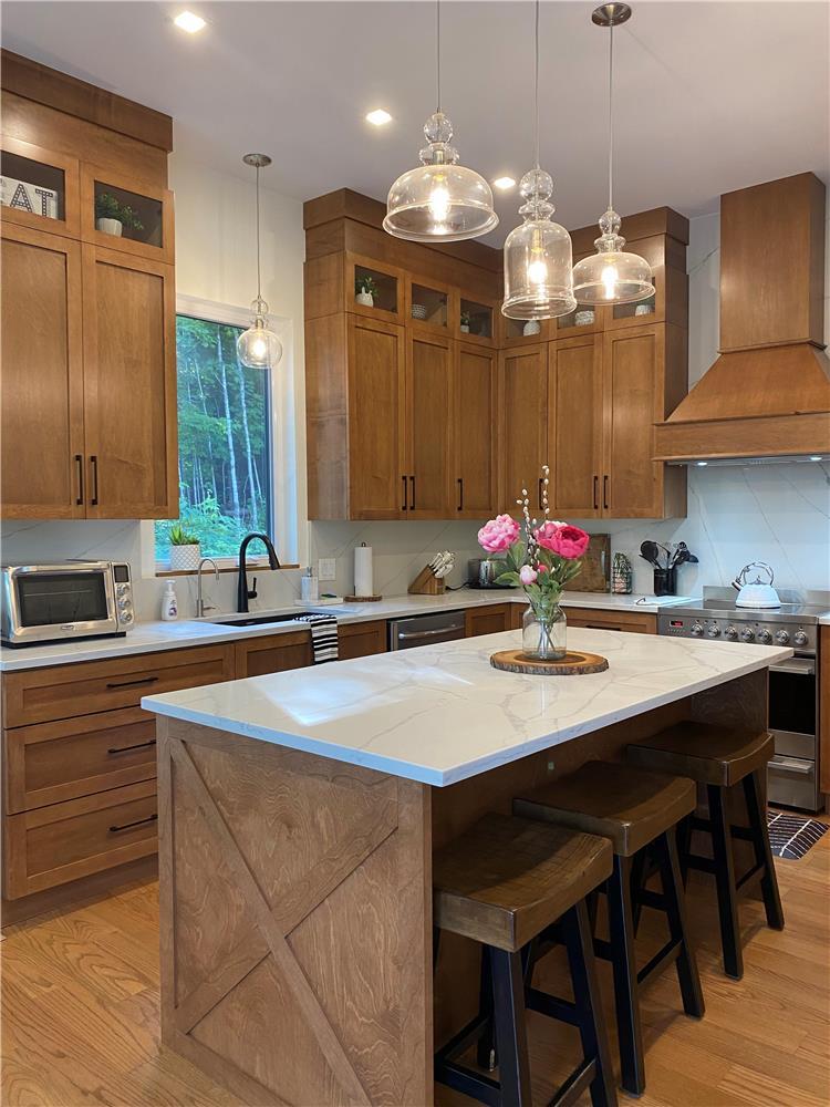 New Luxurious Waterfront White sand BEACH SPA BILLARD ARCADE GAMES - Close to Tremblant | 3210217