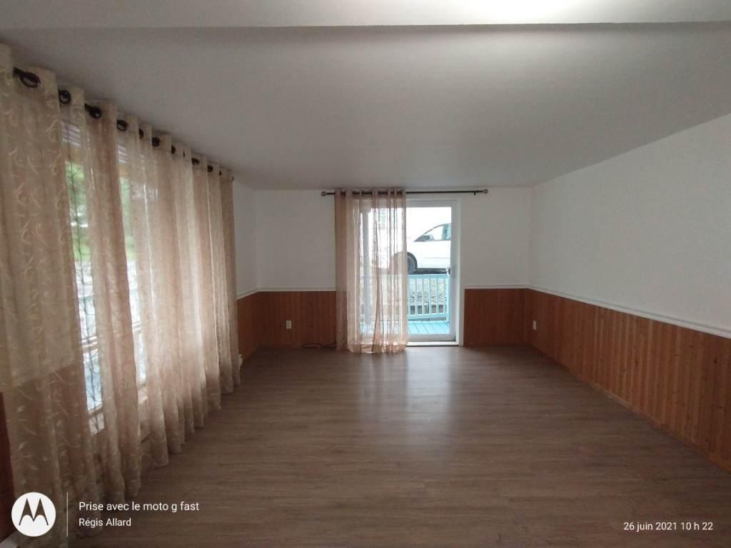 GRAND 5 1/2 À LOUER | 3210403