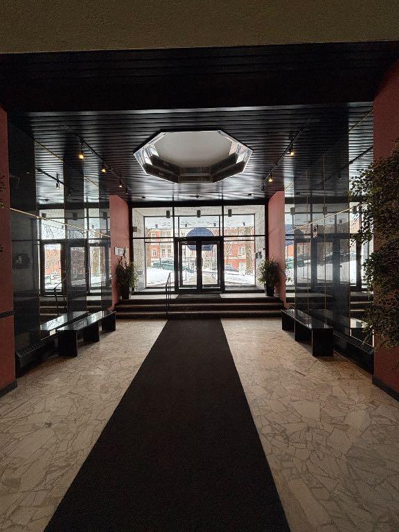 Grand 2 ½ à louer – Rez-de-chaussée avec grand balcon | 3210445