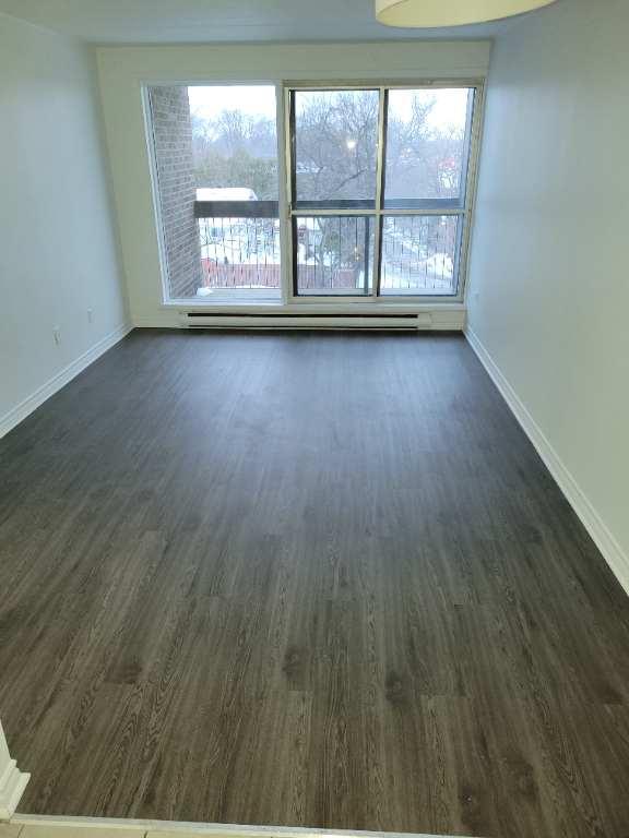 Bel Appartement 3 1/2 à Louer - Boul. Des Sources - DDO | 3210484