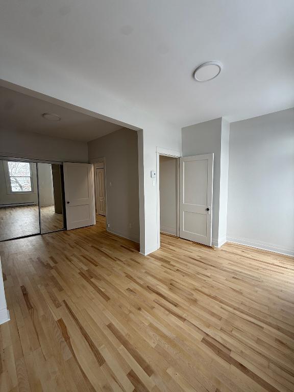 ✨ CHARMANT 3 ½ + BUREAU À LOUER – ROSEMONT ✨ DISPONIBLE DÈS MAINTENANT. | 3210485