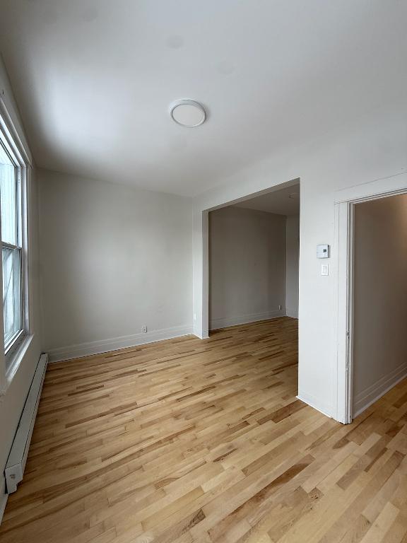 ✨ CHARMANT 3 ½ + BUREAU À LOUER – ROSEMONT ✨ DISPONIBLE DÈS MAINTENANT. | 3210485